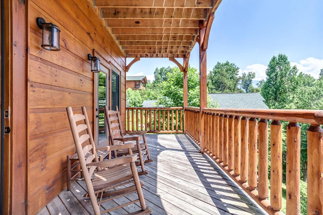 Gatlinburg Cabin With Private Hot Tub By Staycating Exterior foto